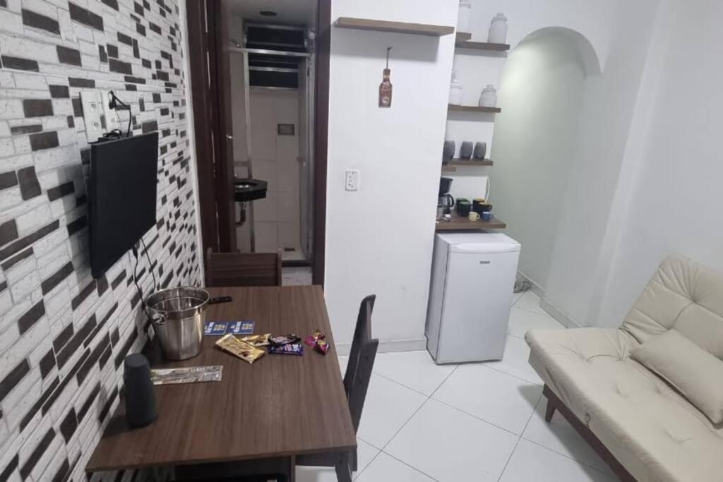 ריו דה ז'ניירו Quarto E Sala A Uma Quadra Da Praia Copacabana Posto 02 מראה חיצוני תמונה